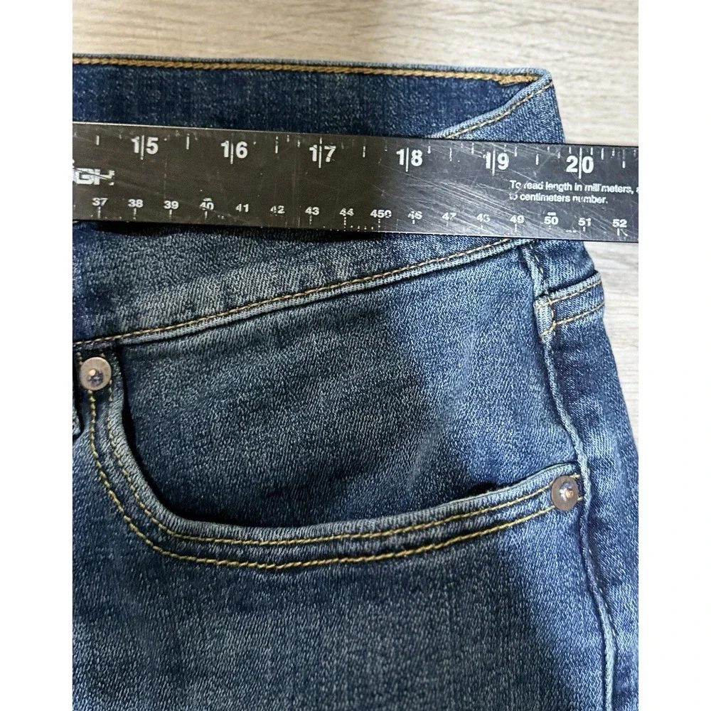 Lucky Brand 110 Slim Jeans Men's Size 40x32 Medium Wash Denim Straight Stretch
